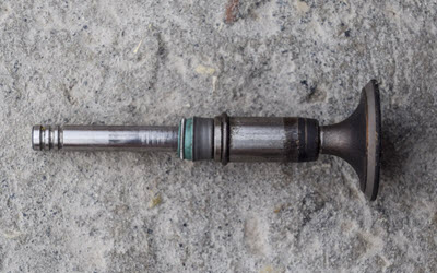 Audi Valve Stem Seal Check